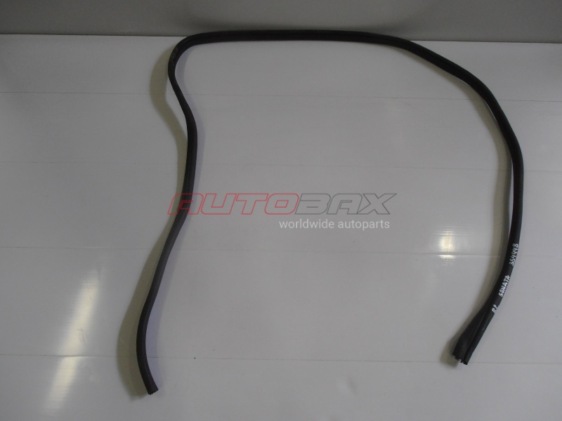 Уплотнитель Проема Двери Sonata VI 2010>