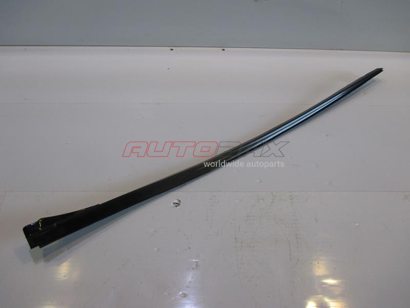 Молдинг/Накладка Лобового Стекла Sonata VI 2010>